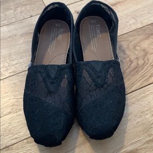 Toms Black Lace Flats 8 Barely Worn